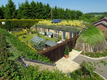 Earthships: autoconstrução sustentável